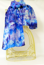 Load image into Gallery viewer, Silk Scarf The Lilac Blue Celtic