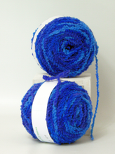 Load image into Gallery viewer, Hand Dyed Chunky Wool Sky Blue Violet
