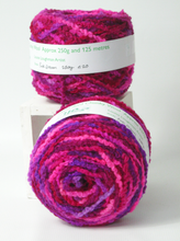 Load image into Gallery viewer, Hand dyed chunky wool Pink Dream
