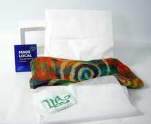 Load image into Gallery viewer, silk_scarf_gift_idea_for_her_with_gift_box_a_touch_of_luxury
