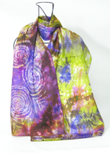 Load image into Gallery viewer, Silk Scarf Hand Painted Lilac and Greeny Gold Celtic
