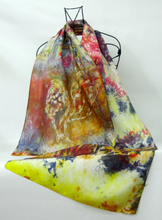 Load image into Gallery viewer, wedding_anniversary_gift_idea_12_years_is _silk
