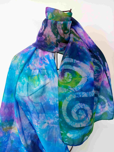 Foulard_en_soie_peint_à_la_main
